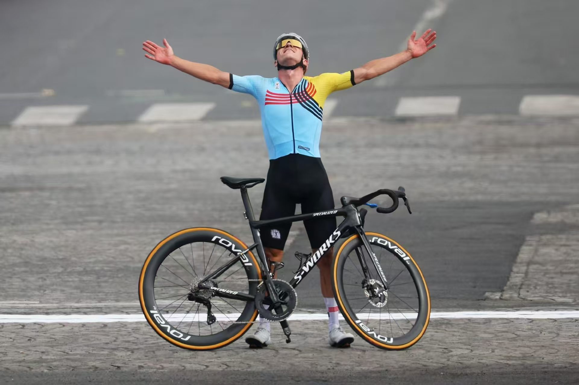 Een "Grand Slam" op 26-jarige leeftijd: Evenepoel herschrijft de wielergeschiedenis